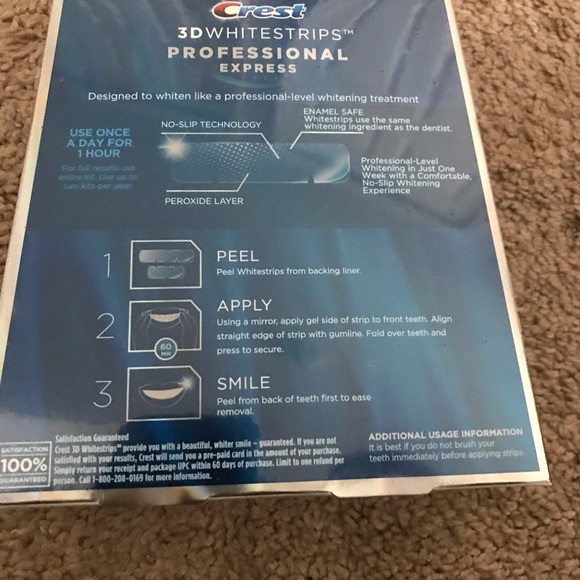 Crest 3-D professional strips teeth whitening - Picture 6 of 10